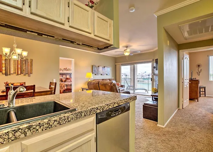 Lake-view Balcony + Perks: Retreat! Phoenix
